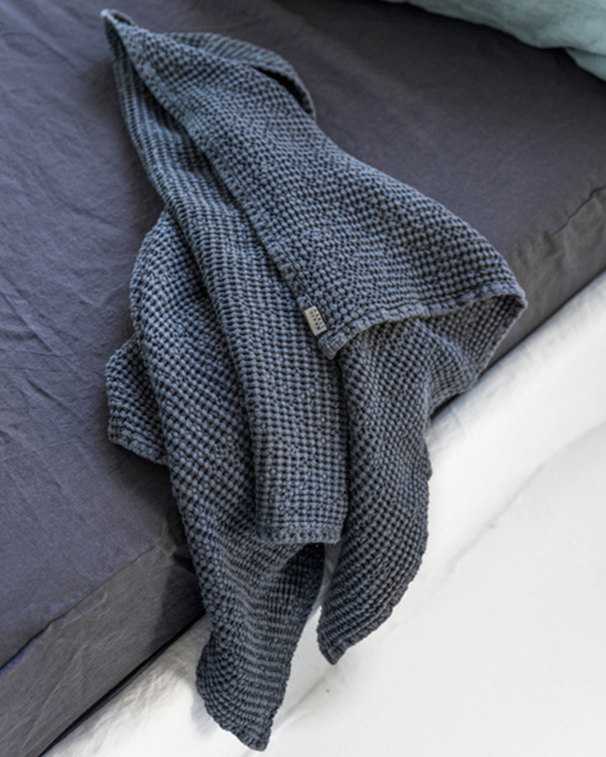 Dark gray waffle towel set (3 pcs)