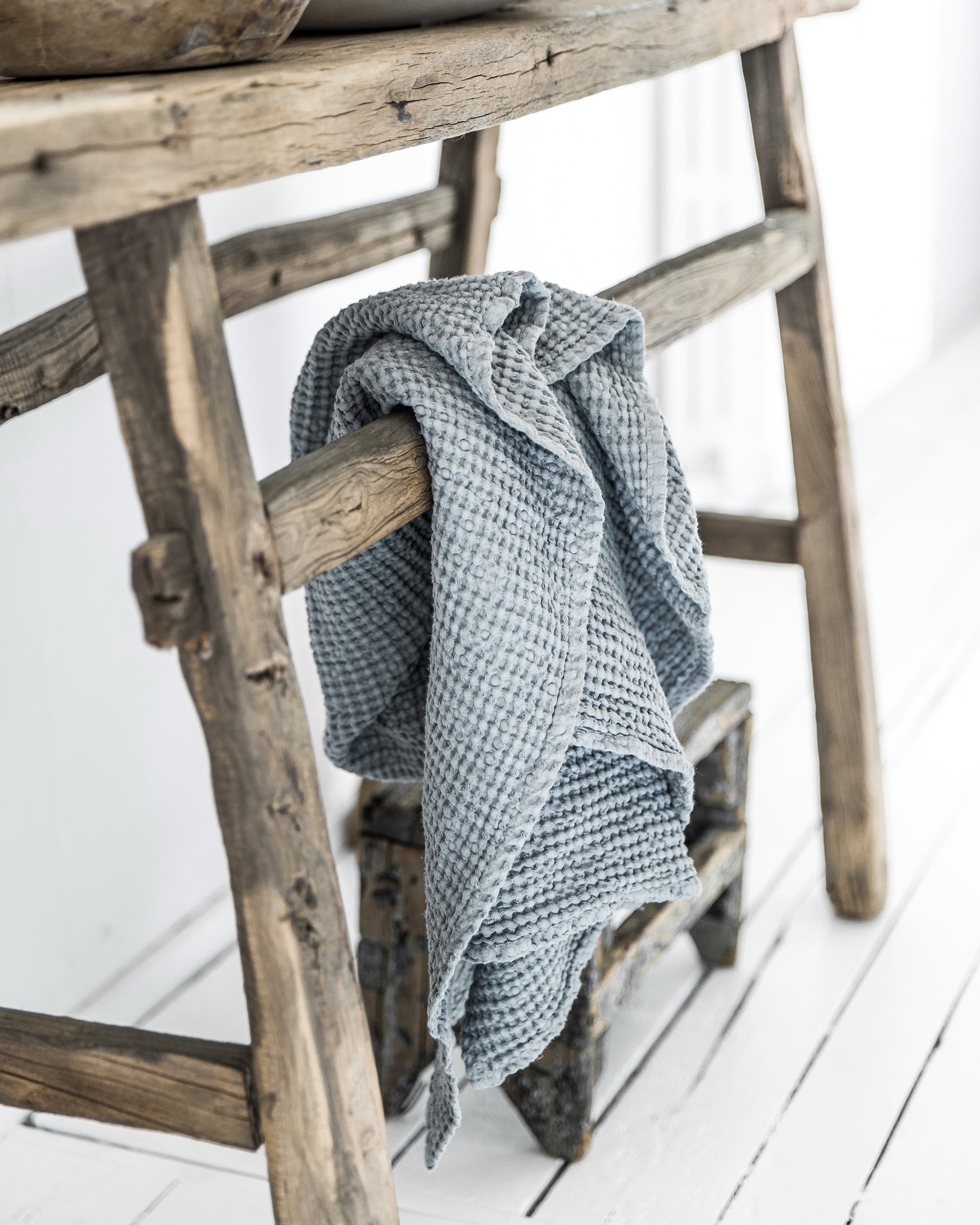 Light gray waffle towel set (3 pcs)