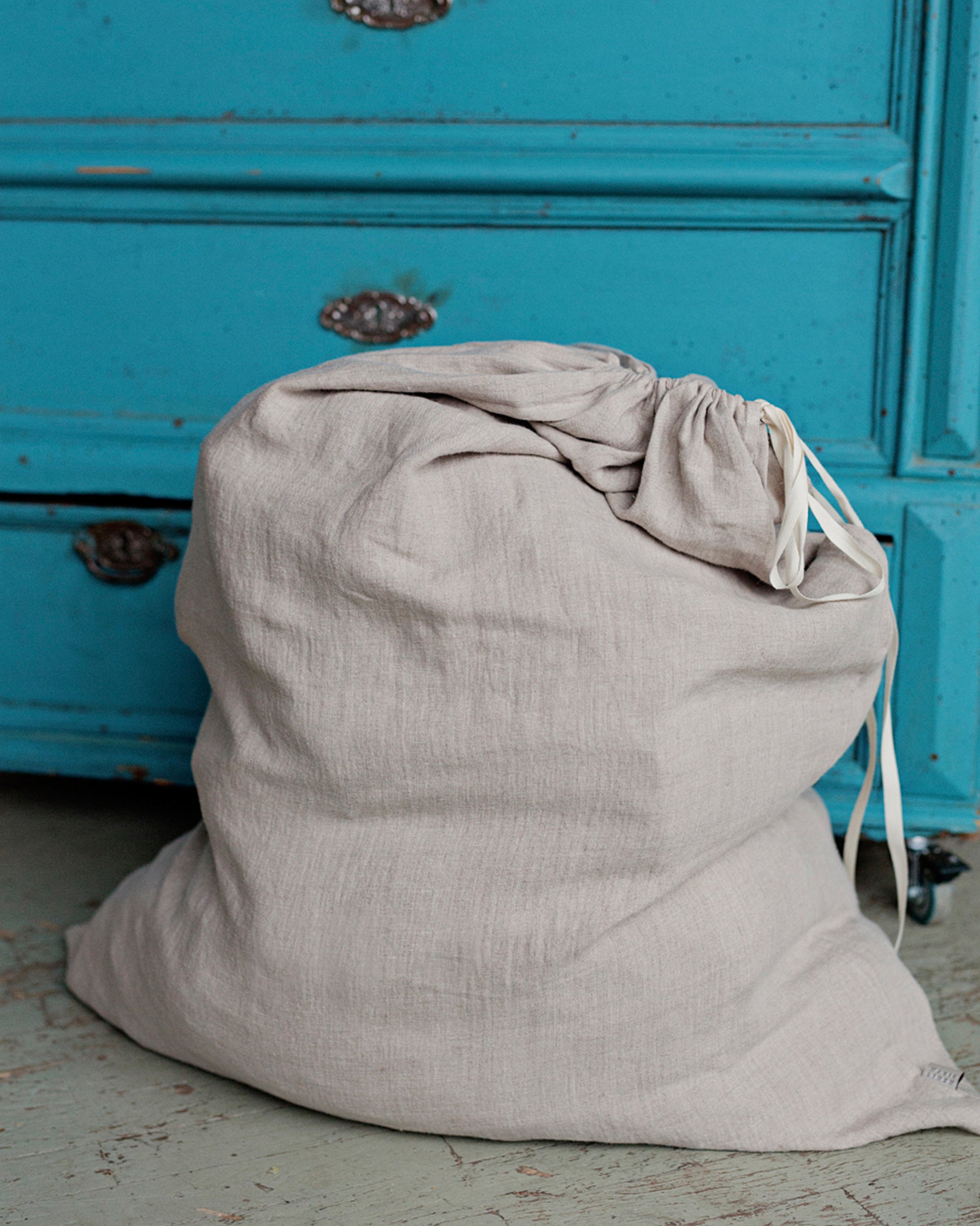 Linen laundry bag