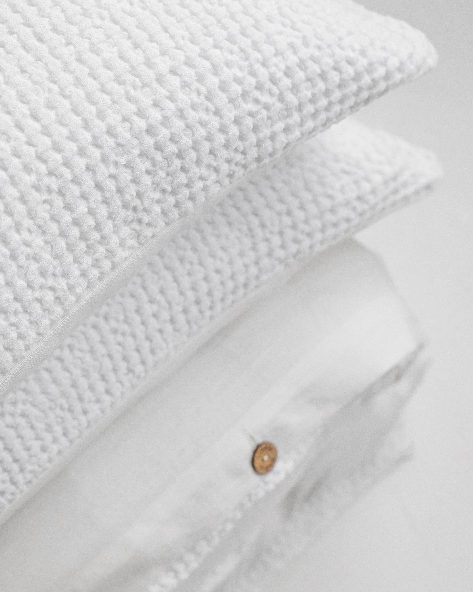 White reversible waffle linen duvet cover set (3 pcs)
