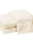 Matouk - Lotus Towels