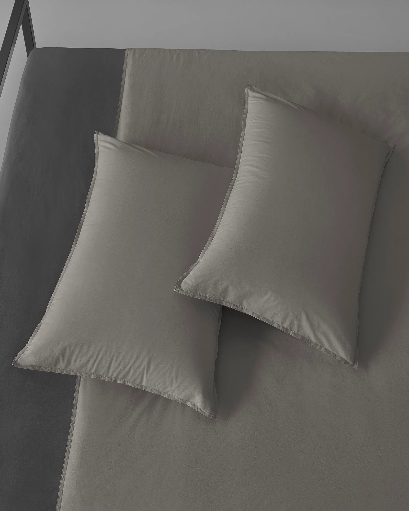 Nite Collection: Fumo Cotton Pillowcase Set – Queen