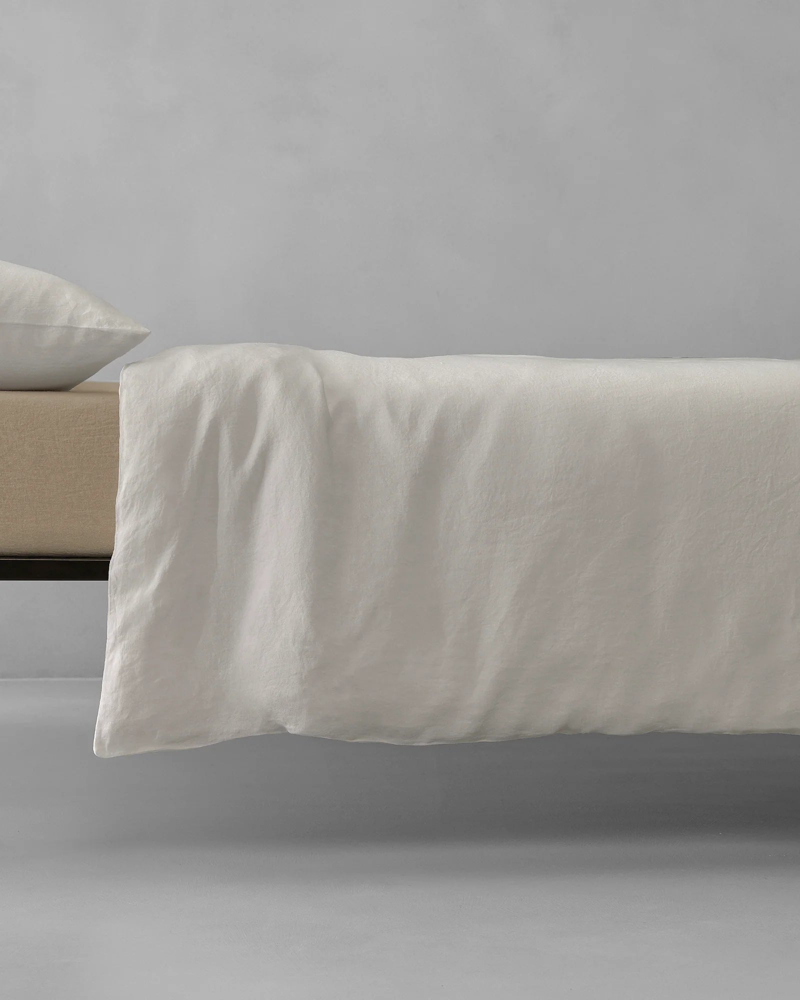 Rem Collection: Bianco Linen Duvet Cover – King