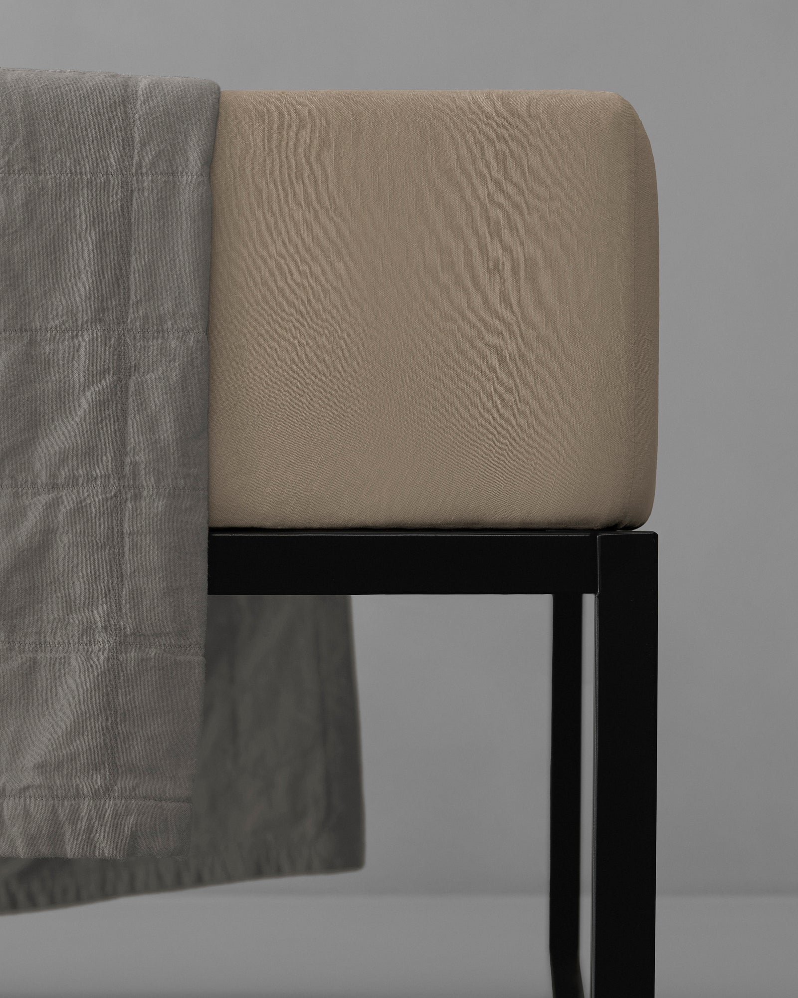 Rem Collection: Malto Linen Fitted Sheet – Queen