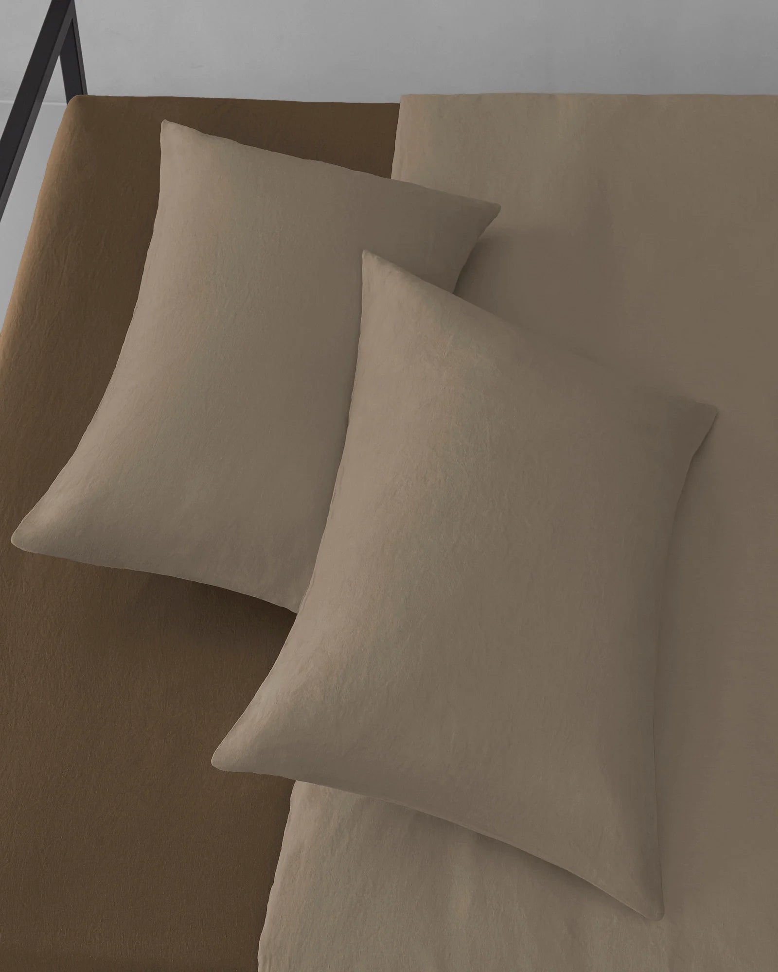 Rem Collection: Malto Linen Pillowcase Set – Queen