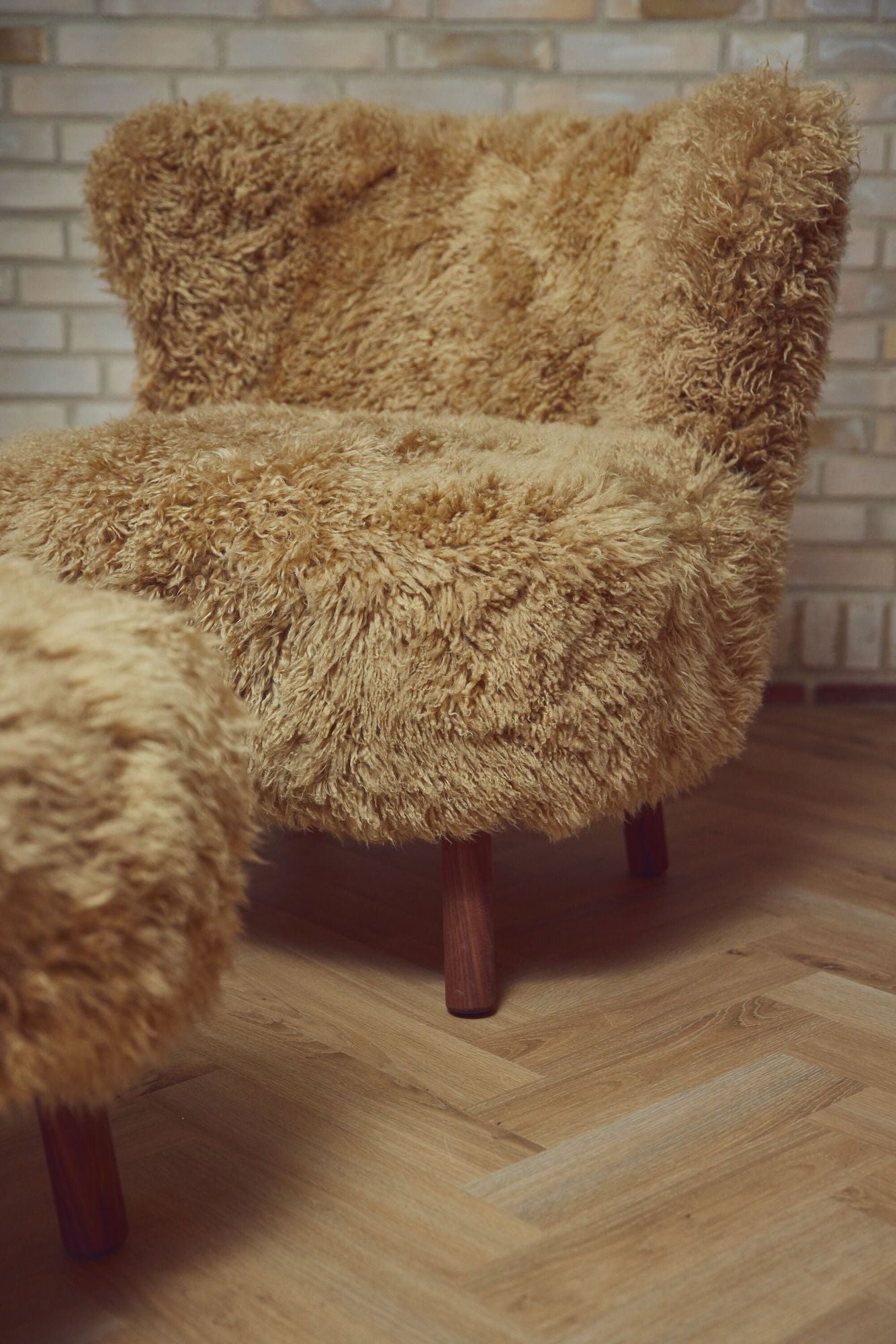 NC | Interior Emil Lounge Chair