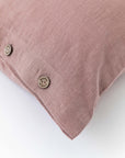 Linen pillowcase with buttons
