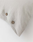 Linen pillowcase with buttons