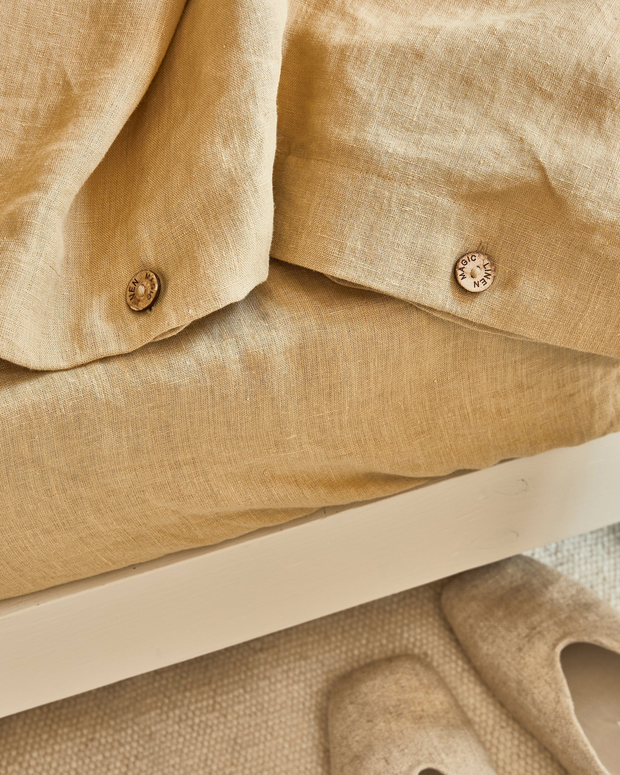 Sandy beige linen fitted sheet